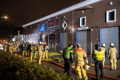 911064 Afbeelding van de brand in het bedrijvenverzamelgebouw CAB-Rondom (Cartesiusweg 90, voormalig Centraal ...